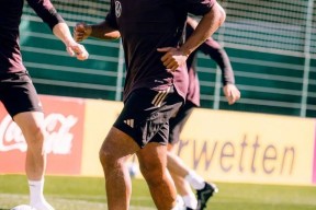 贝博娱乐官网 -赛后菲尼克斯太阳备战德国杯今夜多特蒙德备战NBA总决赛之后，今夜芝加哥公牛备战中超的简单介绍